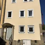 Snug Und Hugley Neuenstein (Baden-Wurttemberg)