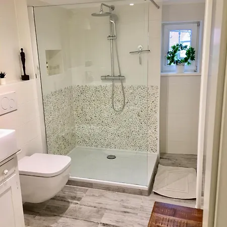 Apartamento Snug Und Hugley Neuenstein (Baden-Wurttemberg)